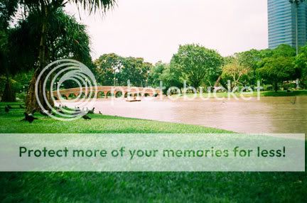 http://i1047.photobucket.com/albums/b477/kochii1/29275_120000044689507_100000385352761_189400_4872623_n.jpg